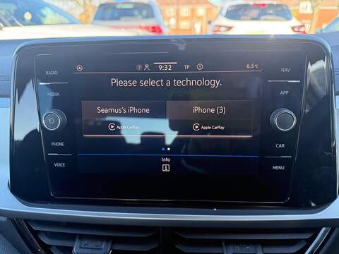 Volkswagen T-Roc 1.0 TSI Life SUV 5dr Petrol Manual Euro 6 (s/s) (115 ps) - U80094