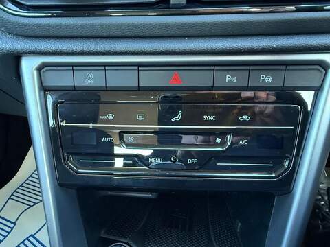 Volkswagen T-Roc 1.0 TSI Life SUV 5dr Petrol Manual Euro 6 (s/s) (115 ps) - U80094