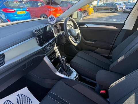 Volkswagen T-Roc 1.0 TSI Life SUV 5dr Petrol Manual Euro 6 (s/s) (115 ps) - U80094