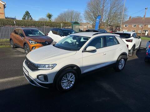Volkswagen T-Roc 1.0 TSI Life SUV 5dr Petrol Manual Euro 6 (s/s) (115 ps) - U80094