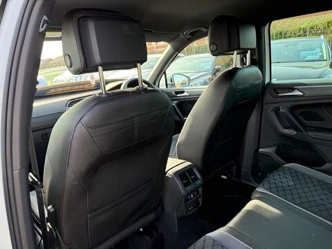 Volkswagen Tiguan 2.0 TDI R-Line DSG 4Motion Euro 6 (s/s) 5dr - U80096