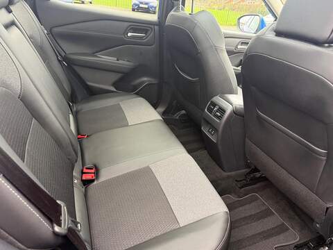 Nissan Qashqai 1.3 DIG-T MHEV N-Connecta Euro 6 (s/s) 5dr - U80116