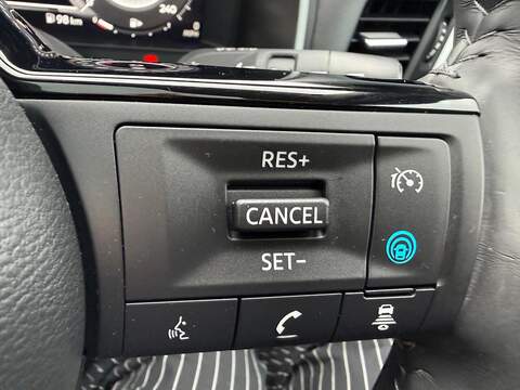 Nissan Qashqai 1.3 DIG-T MHEV N-Connecta Euro 6 (s/s) 5dr - U80116