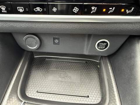 Nissan Qashqai 1.3 DIG-T MHEV N-Connecta Euro 6 (s/s) 5dr - U80116
