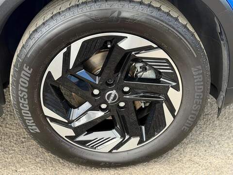 Nissan Qashqai 1.3 DIG-T MHEV N-Connecta Euro 6 (s/s) 5dr - U80116