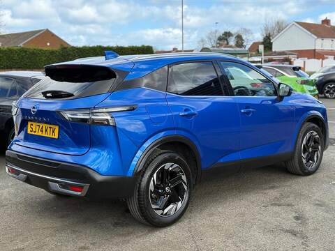 Nissan Qashqai 1.3 DIG-T MHEV N-Connecta Euro 6 (s/s) 5dr - U80116