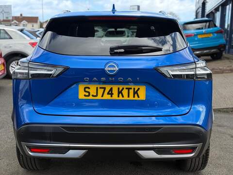 Nissan Qashqai 1.3 DIG-T MHEV N-Connecta Euro 6 (s/s) 5dr - U80116