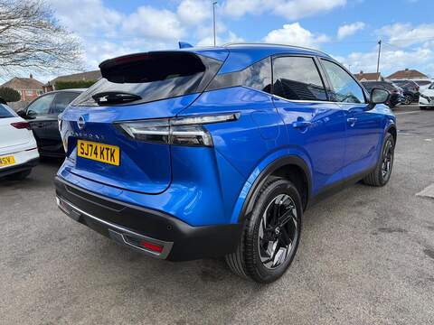 Nissan Qashqai 1.3 DIG-T MHEV N-Connecta Euro 6 (s/s) 5dr - U80116