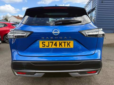 Nissan Qashqai 1.3 DIG-T MHEV N-Connecta Euro 6 (s/s) 5dr - U80116