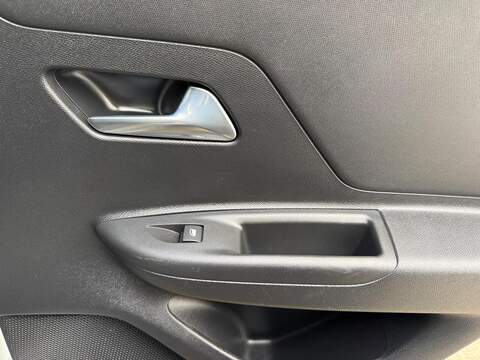 Vauxhall Mokka 1.2 Turbo Ultimate Auto Euro 6 (s/s) 5dr - U80120