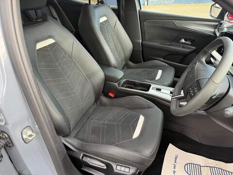 Vauxhall Mokka 1.2 Turbo Ultimate Auto Euro 6 (s/s) 5dr - U80120