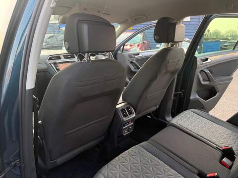 Volkswagen Tiguan 1.5 TSI Life SUV 5dr Petrol DSG Euro 6 (s/s) (150 ps) - U80121