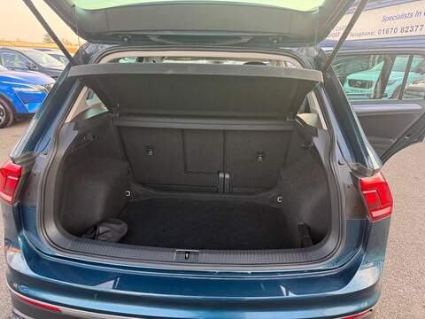 Volkswagen Tiguan 1.5 TSI Life SUV 5dr Petrol DSG Euro 6 (s/s) (150 ps) - U80121