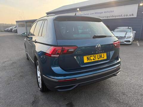 Volkswagen Tiguan 1.5 TSI Life SUV 5dr Petrol DSG Euro 6 (s/s) (150 ps) - U80121