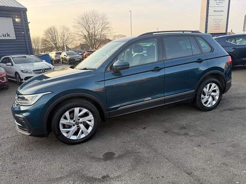 Volkswagen Tiguan 1.5 TSI Life SUV 5dr Petrol DSG Euro 6 (s/s) (150 ps) - U80121