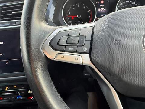 Volkswagen Tiguan 1.5 TSI Life SUV 5dr Petrol DSG Euro 6 (s/s) (150 ps) - U80121