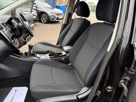 Nissan Pulsar 1.5 dCi n-tec Hatchback 5dr Diesel Manual Euro 5 (s/s) (110 ps) - U80125