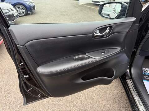 Nissan Pulsar 1.5 dCi n-tec Hatchback 5dr Diesel Manual Euro 5 (s/s) (110 ps) - U80125