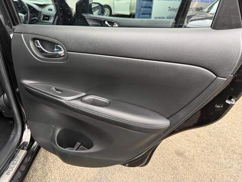 Nissan Pulsar 1.5 dCi n-tec Hatchback 5dr Diesel Manual Euro 5 (s/s) (110 ps) - U80125