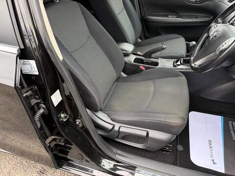 Nissan Pulsar 1.5 dCi n-tec Hatchback 5dr Diesel Manual Euro 5 (s/s) (110 ps) - U80125