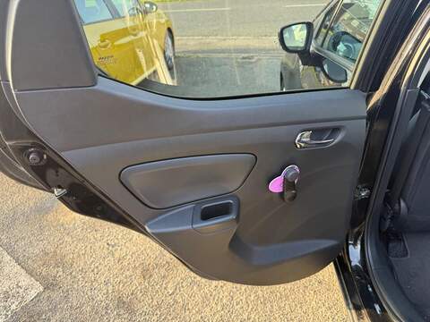 Nissan Micra 1.0 IG-T Acenta Hatchback 5dr Petrol XTRON Euro 6 (s/s) (100 ps) - U80134