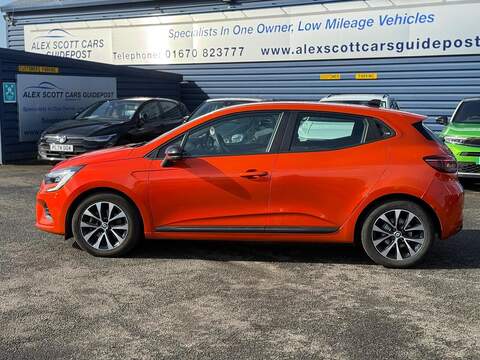 Renault Clio 1.6 E-TECH Evolution Auto Euro 6 (s/s) 5dr Hatchback 1.6 Automatic Petrol Hybrid - U80135
