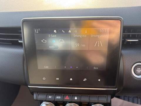 Renault Clio 1.6 E-TECH Evolution Auto Euro 6 (s/s) 5dr Hatchback 1.6 Automatic Petrol Hybrid - U80135
