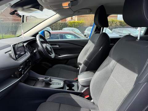 Nissan Qashqai Qashqai Acenta Premium SUV 1 Automatic Petrol Hybrid - U80141