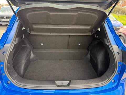 Nissan Qashqai Qashqai Acenta Premium SUV 1 Automatic Petrol Hybrid - U80141