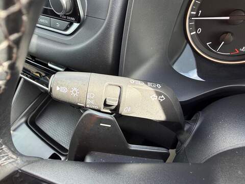 Nissan Qashqai Qashqai Acenta Premium SUV 1 Automatic Petrol Hybrid - U80141