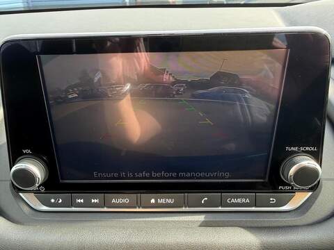 Nissan Qashqai Qashqai Acenta Premium SUV 1 Automatic Petrol Hybrid - U80141