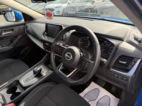 Nissan Qashqai Qashqai Acenta Premium SUV 1 Automatic Petrol Hybrid - U80141