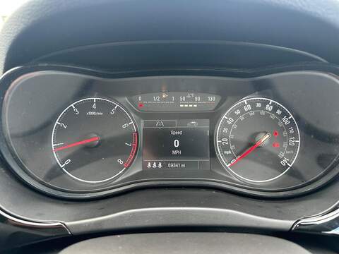 Vauxhall Corsa i ecoFLEX Limited Edition Hatchback 1.4 Manual Petrol - U80143