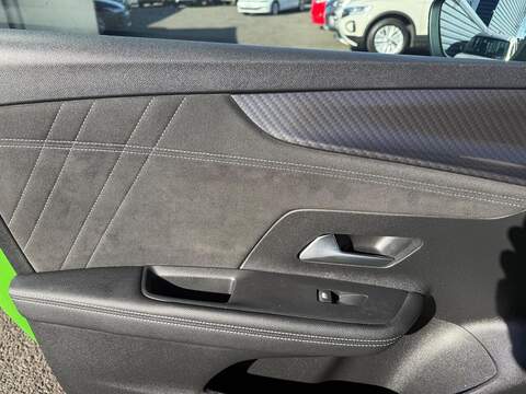 Vauxhall Mokka Electric 50kWh Ultimate Auto 5dr - U80146