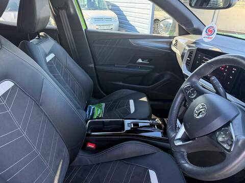 Vauxhall Mokka Electric 50kWh Ultimate Auto 5dr - U80146