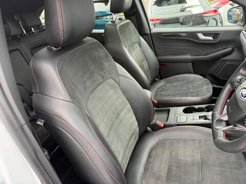 Ford Kuga 2.5h Duratec ST-Line X Edition CVT Euro 6 (s/s) 5dr - U80149