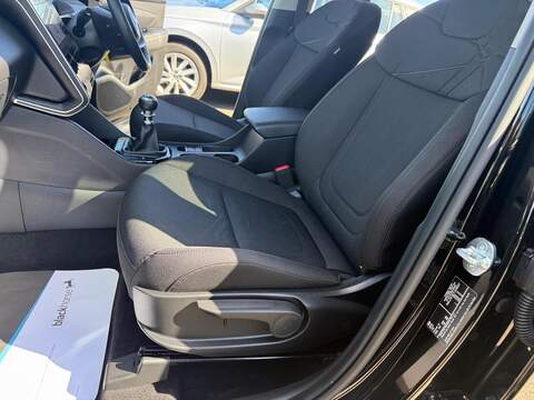 Hyundai TUCSON 1.6 T-GDi SE Connect Euro 6 (s/s) 5dr - U80152