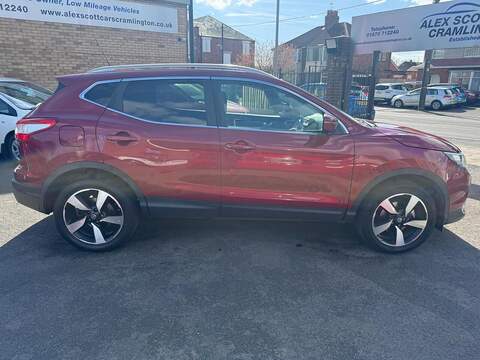 Nissan Qashqai 1.2 DIG-T n-tec+ SUV 5dr Petrol Manual 2WD Euro 5 (s/s) (115 ps) - U80156