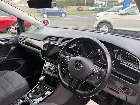 Volkswagen Touran 1.5 TSI EVO SEL MPV 5dr Petrol DSG Euro 6 (s/s) (150 ps) - U80158