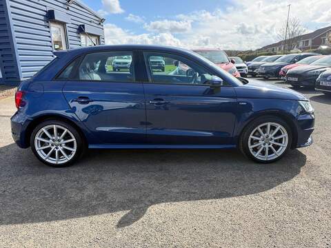 Audi A1 1.4 TFSI S line Sportback 5dr Petrol Manual Euro 6 (s/s) (125 ps) - U80160
