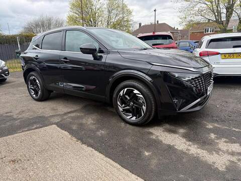 Nissan Qashqai 1.3 DIG-T MHEV N-Connecta Euro 6 (s/s) 5dr - U80161