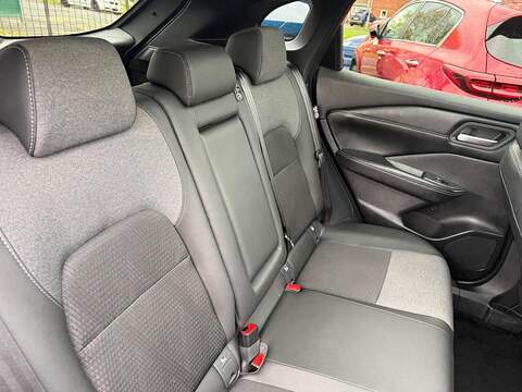 Nissan Qashqai 1.3 DIG-T MHEV N-Connecta Euro 6 (s/s) 5dr - U80161