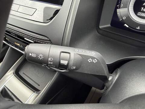 Nissan Qashqai 1.3 DIG-T MHEV N-Connecta Euro 6 (s/s) 5dr - U80161