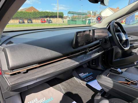 Nissan ARIYA 63kWh Engage Auto 5dr 7.4kW Charger - U80162