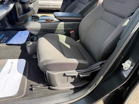 Nissan ARIYA 63kWh Engage Auto 5dr 7.4kW Charger - U80162