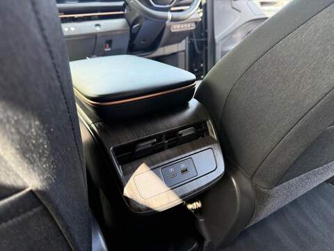 Nissan ARIYA 63kWh Engage Auto 5dr 7.4kW Charger - U80162