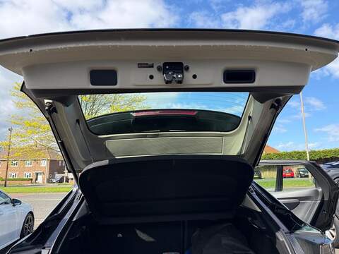 Nissan ARIYA 63kWh Engage Auto 5dr 7.4kW Charger - U80162