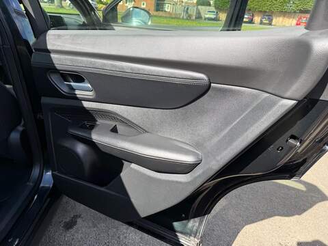 Nissan ARIYA 63kWh Engage Auto 5dr 7.4kW Charger - U80162