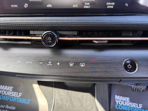 Nissan ARIYA 63kWh Engage Auto 5dr 7.4kW Charger - U80162