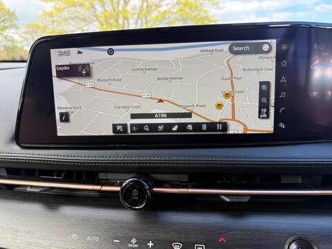 Nissan ARIYA 63kWh Engage Auto 5dr 7.4kW Charger - U80162